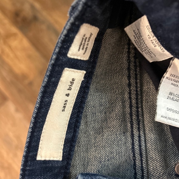 SASS & BIDE THE COLOUR CRAFT HIGH RISE FLARE DENIM SIZE 24 - Picture 5 of 6